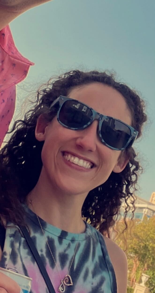 Headshot of Mikala Testa