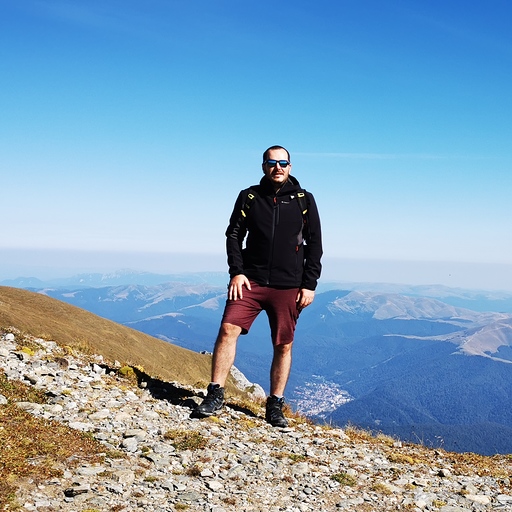 Headshot of Bogdan Staicu