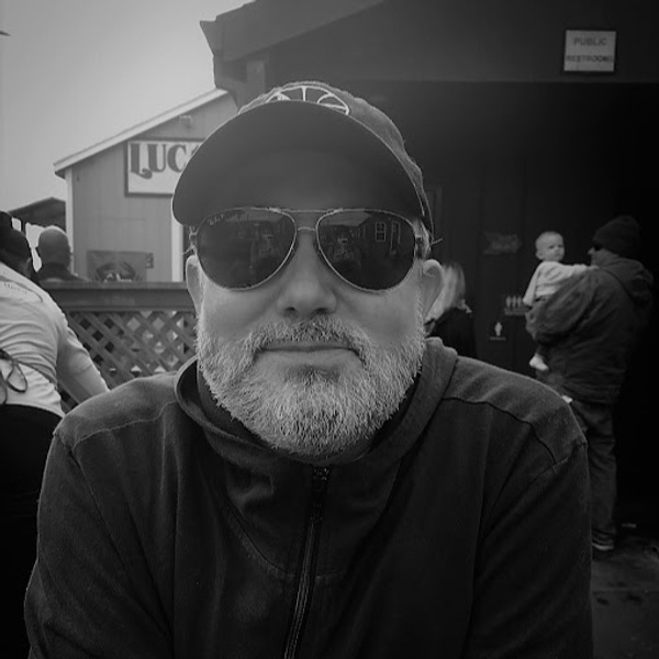 Headshot of Jason Stoddard